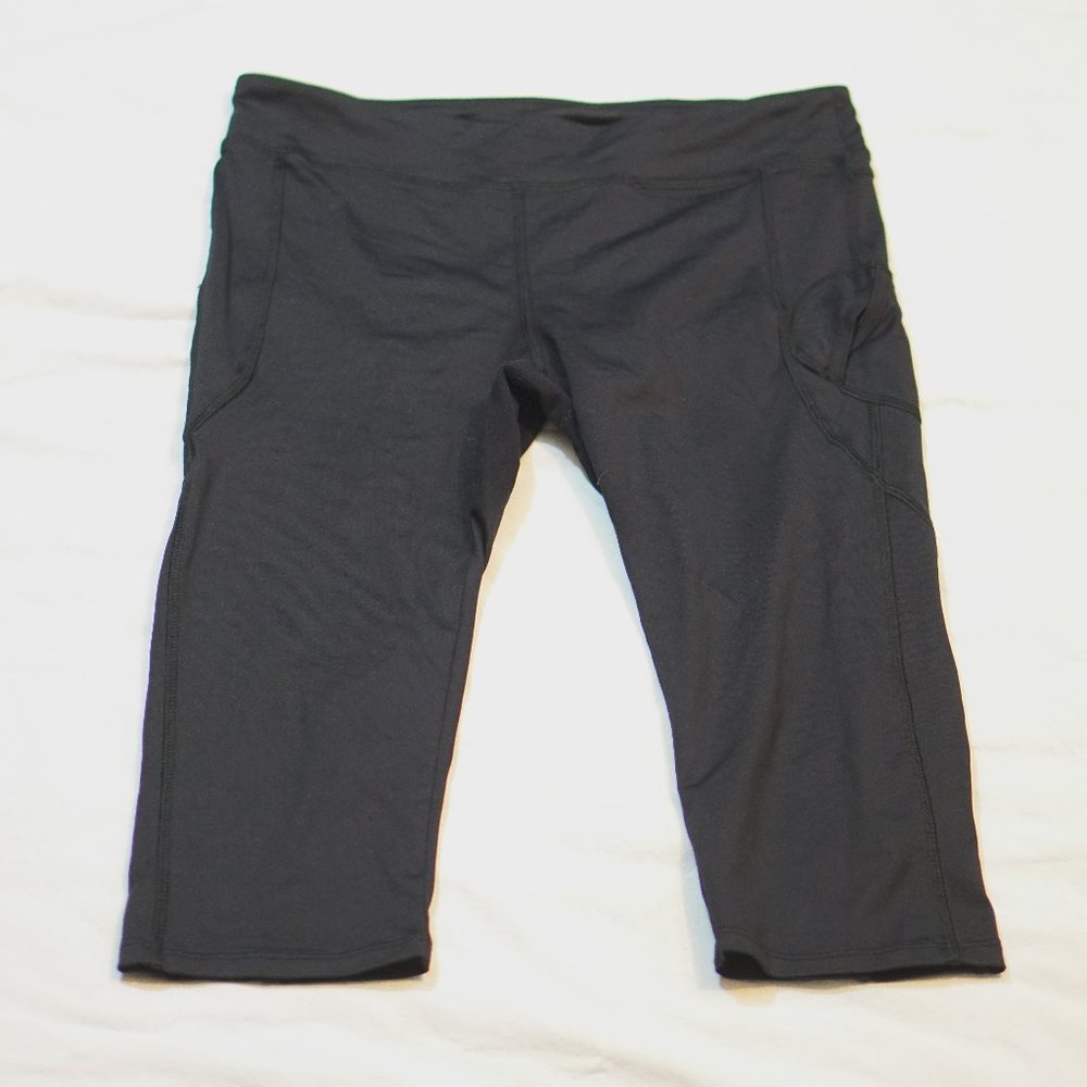 Forever 21 Black Workout Half Pant SZ: S Used